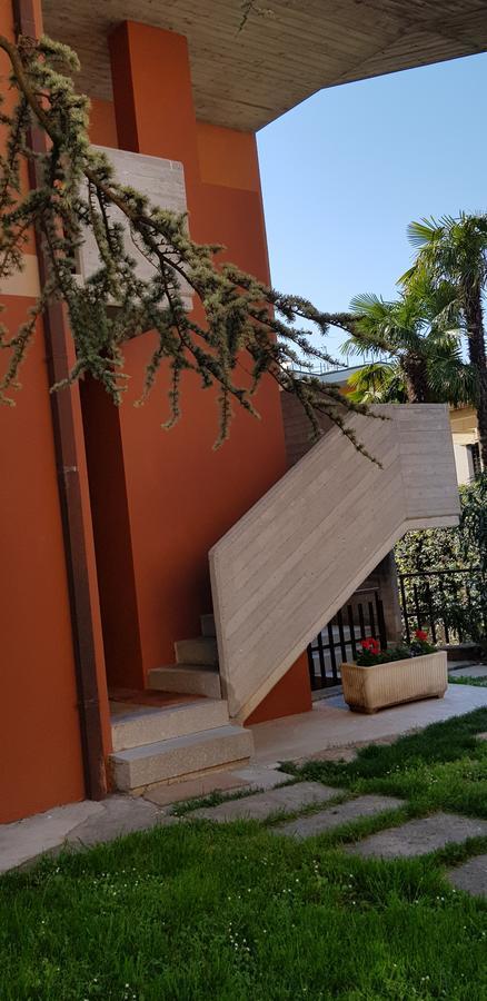 Hotel La Casa Di Rivo Desenzano del Garda Exterior foto